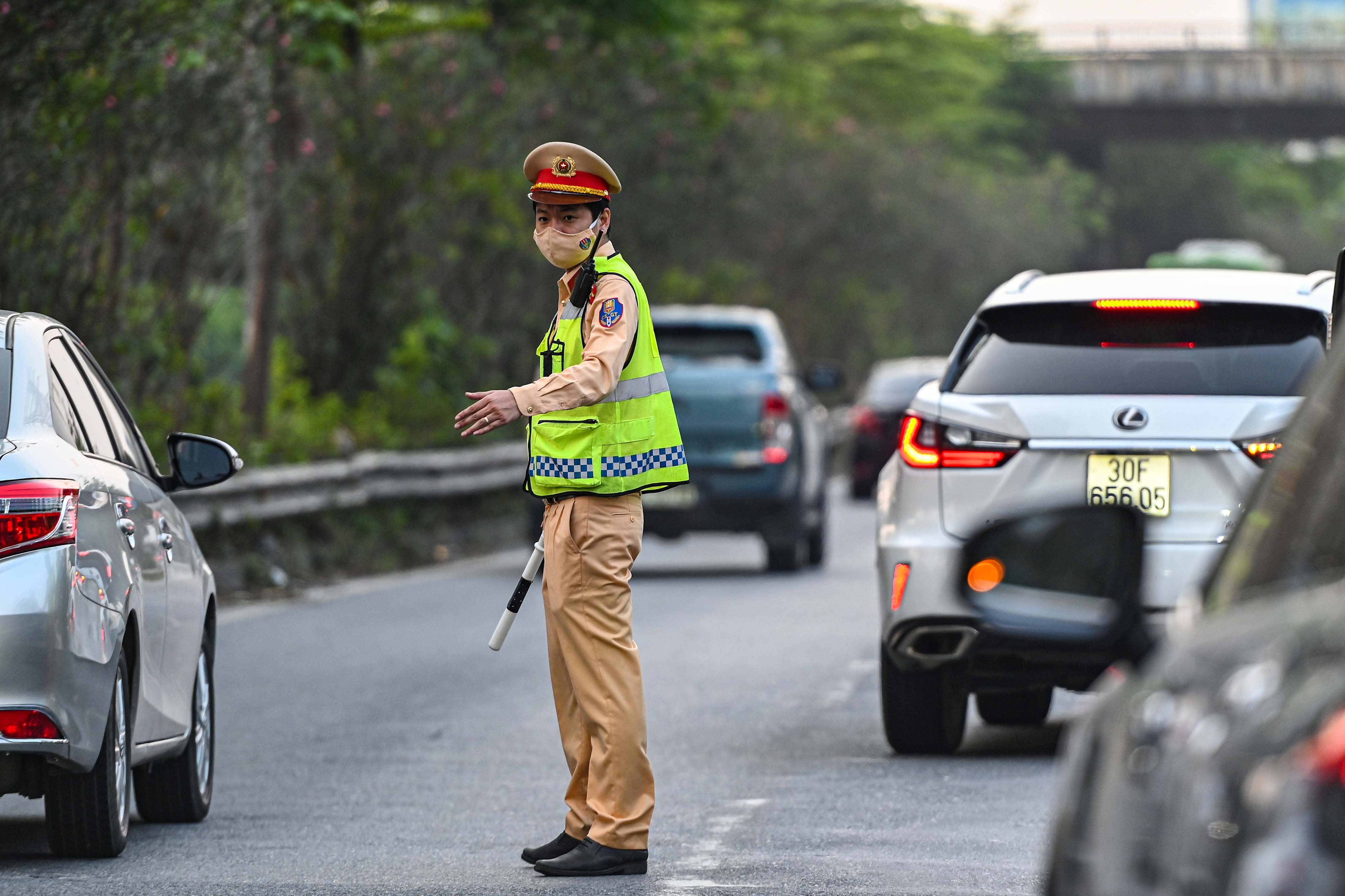 un tac phap van anh 14