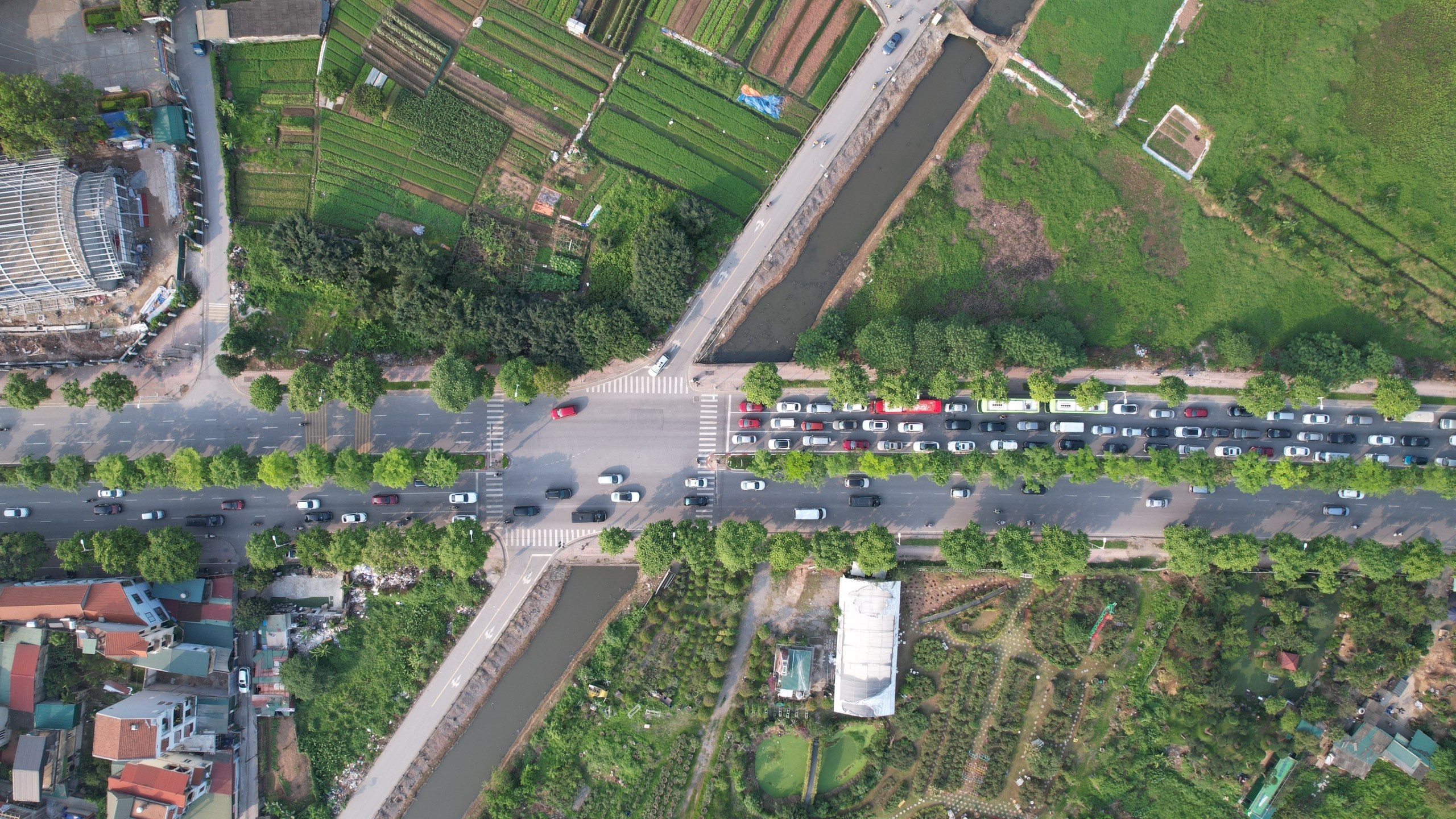 un tac phap van anh 16