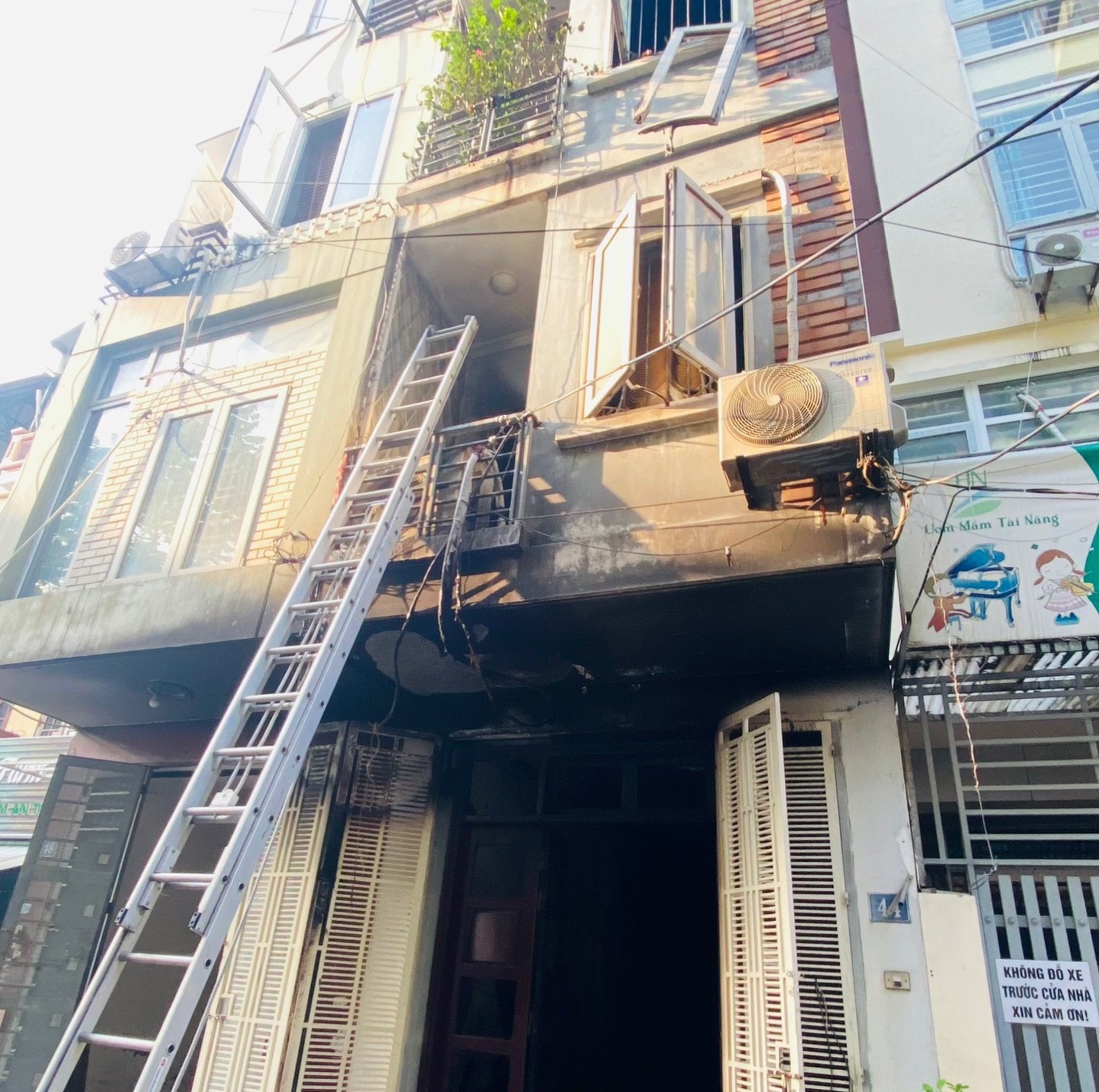 chay nha 4 tang anh 1