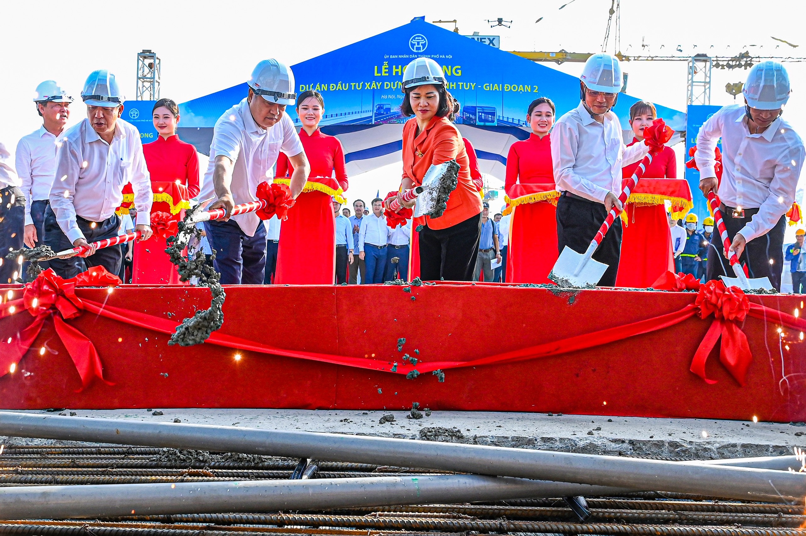 hop long cau vinh tuy anh 4