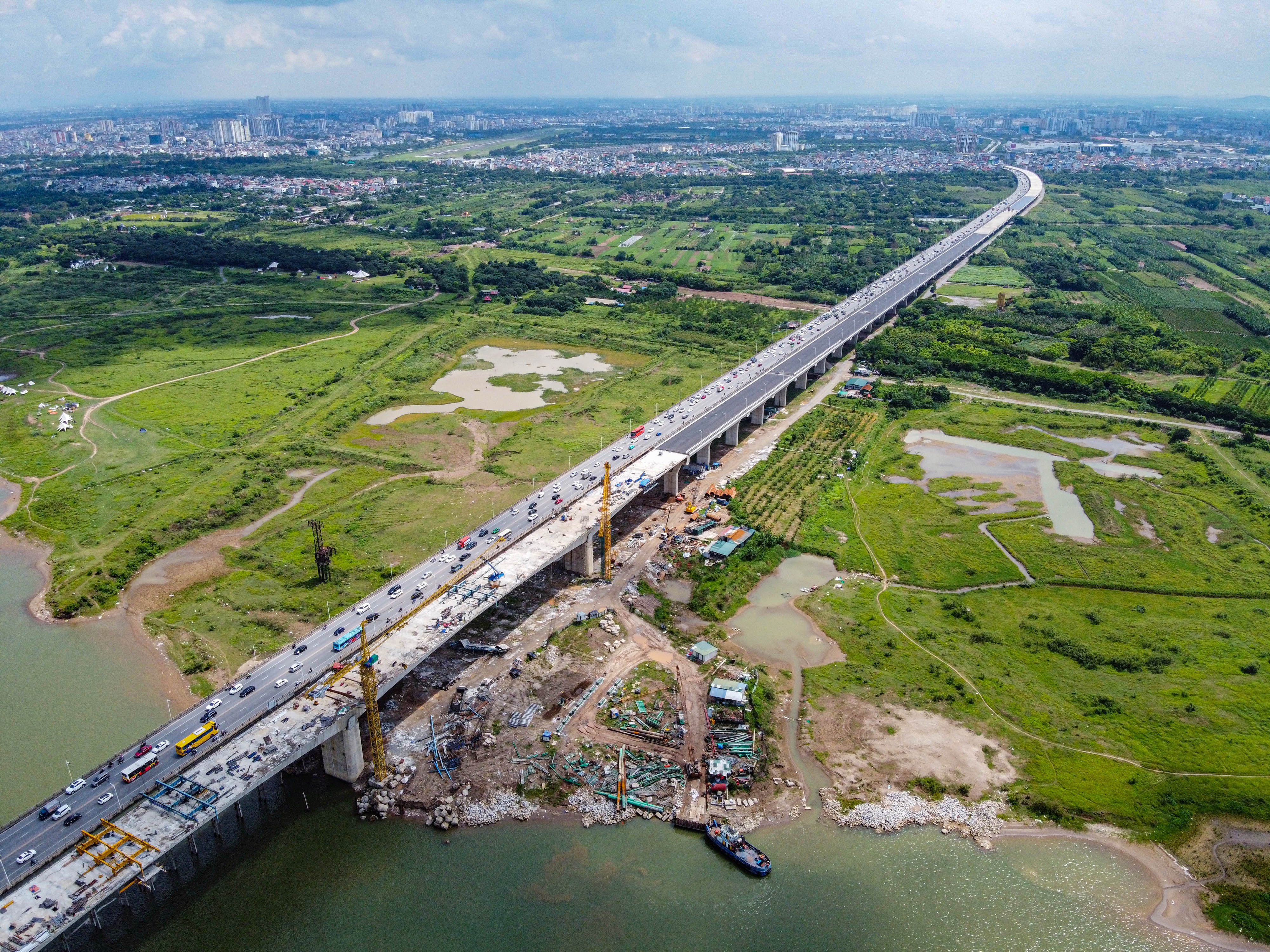 hop long cau vinh tuy anh 2