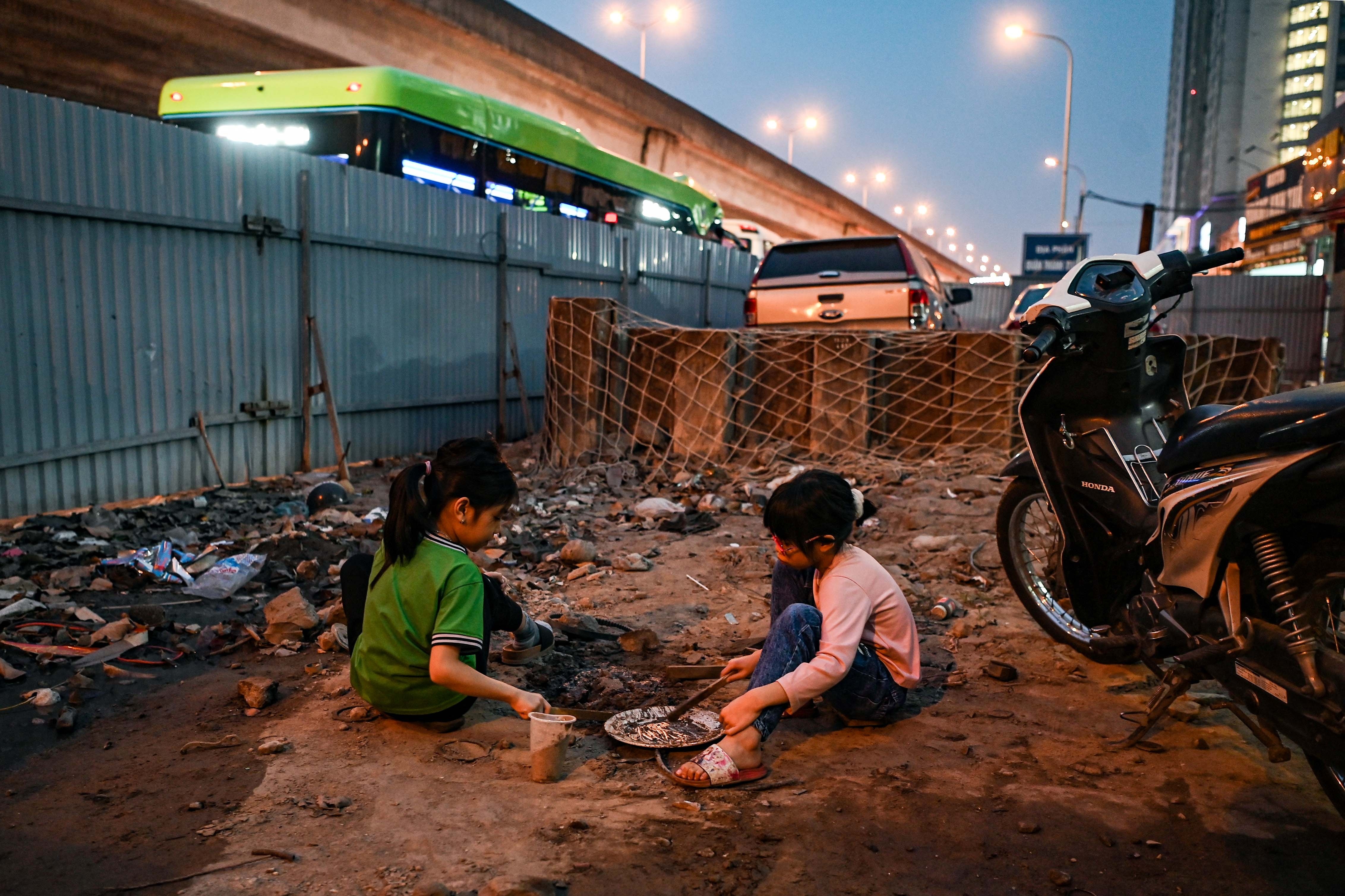 phan luong duong nguyen trai anh 4