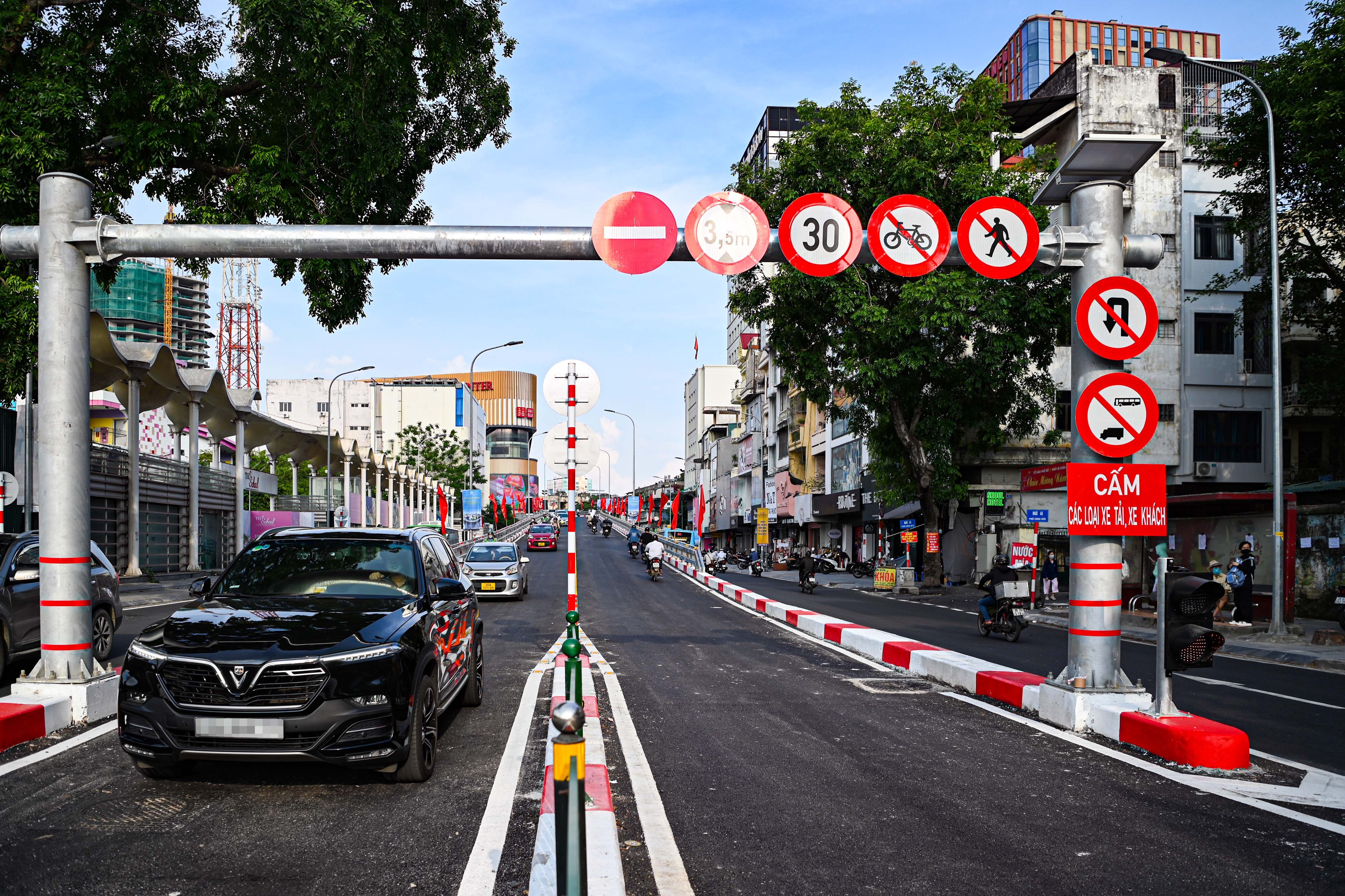 un tac cau chu c anh 2