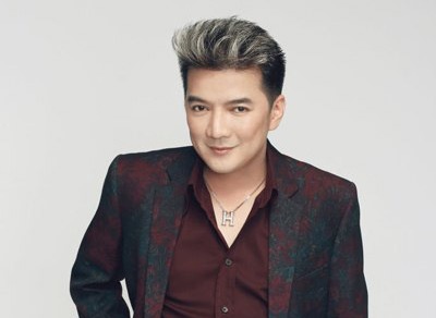 Mr Dam 'bo be' hoc tro The Voice di hat rieng hinh anh