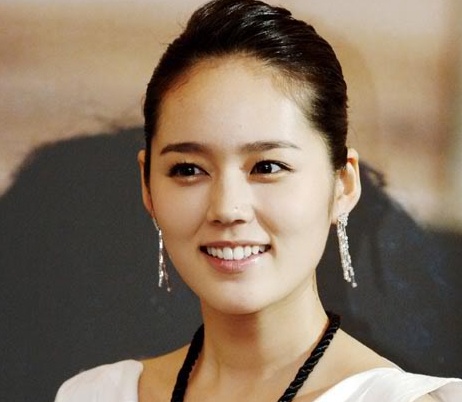 Han Ga In tai xuat man anh nho hinh anh