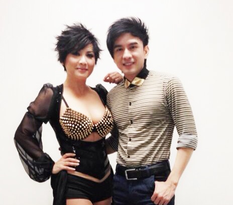 Vo cu Bang Kieu sexy ben Dan Truong hinh anh