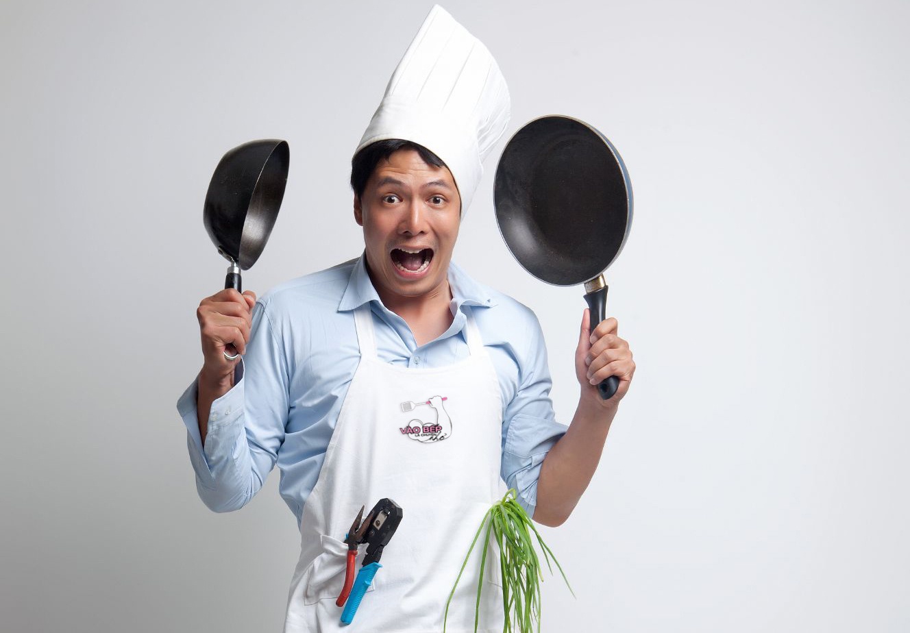 Binh Minh nhi nhanh khi vao bep hinh anh