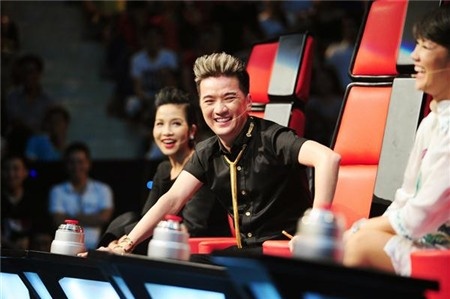 Mr Dam: '3 HLV kia khong co cua so voi toi' hinh anh