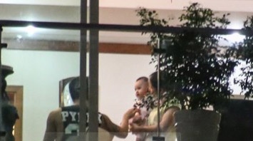 Lo them hinh anh ro net con gai cua Cong Vinh - Thuy Tien hinh anh