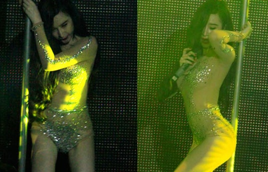 Angela Phuong Trinh ly giai bo do 'mac nhu khong' dien bar hinh anh