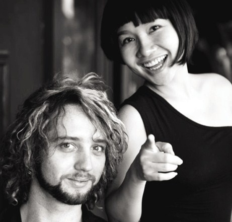 Mai Khoi: 'Thich thi cuoi!' hinh anh