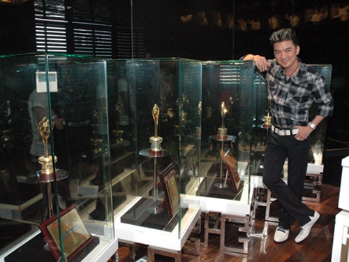 Bo suu tap giai thuong dang tu hao cua nghe si Viet hinh anh