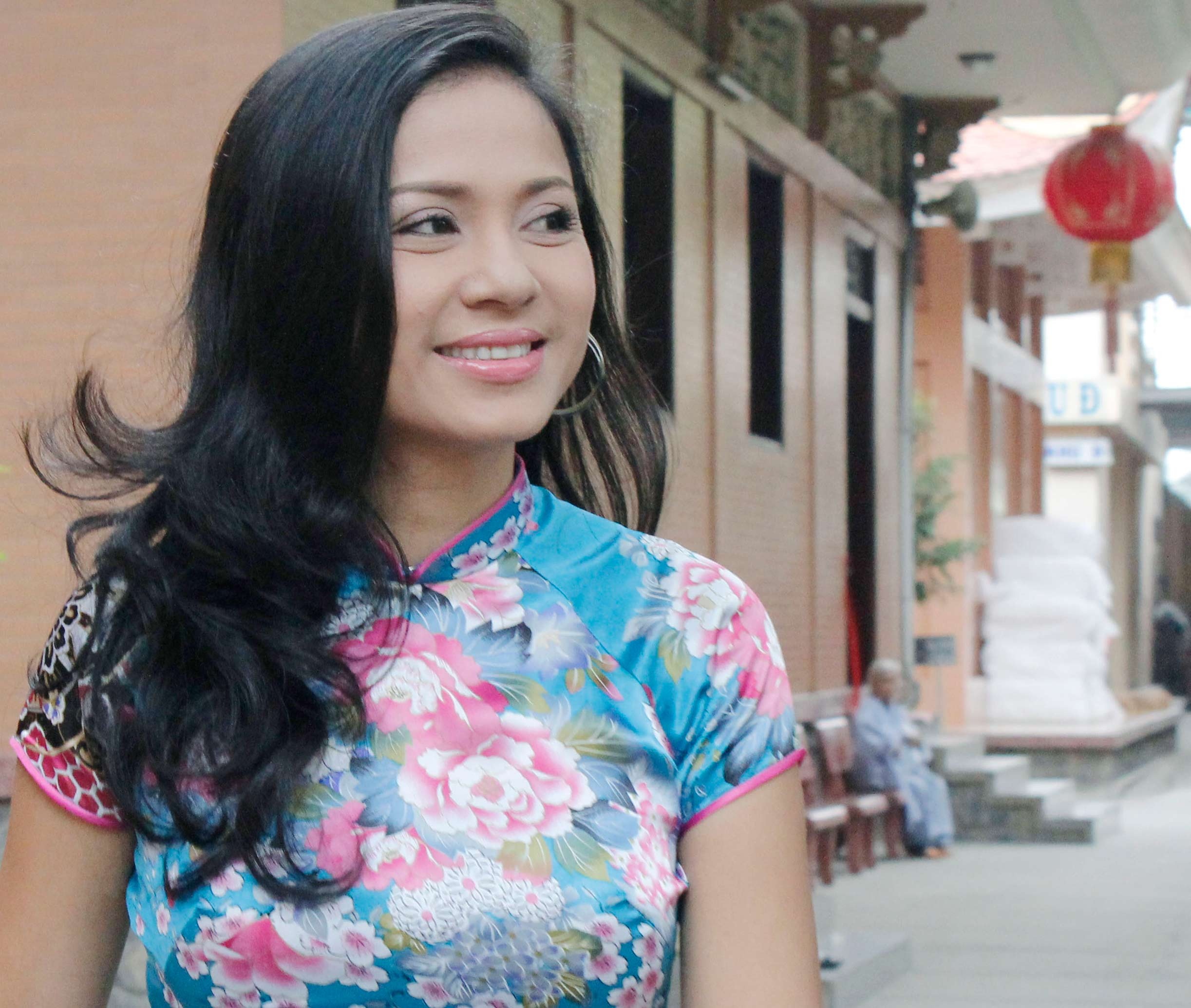 Viet Trinh tim binh yen tai cua chua hinh anh