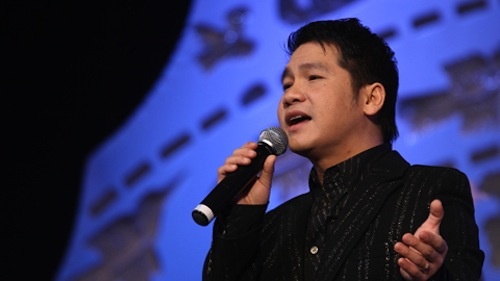 Ca si Trong Tan nop don tu bo Nhac vien quoc gia hinh anh