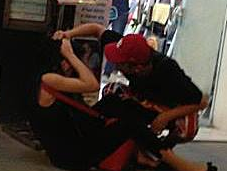 Yanbi bi chi trich khi tuyen ban gai sau scandal danh Andrea hinh anh