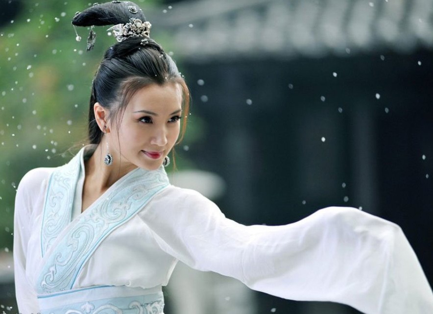 Nhung dieu mua say long nguoi cua my nhan Hoa ngu hinh anh