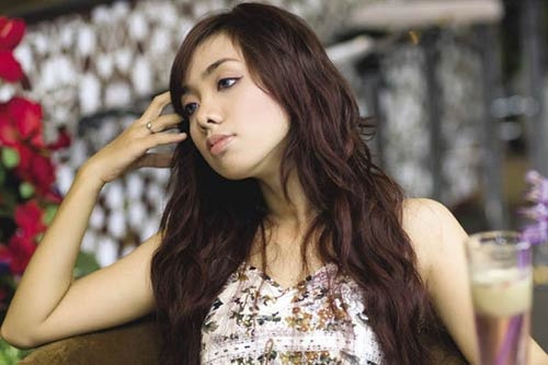 Lan Trinh Idol thang kien tinh cu hinh anh