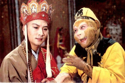 Doan 'Tay du ky' chong choi voi cuong phong hinh anh