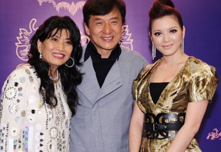 Nhung cha me nuoi sieu giau, sieu sang cua sao Viet hinh anh