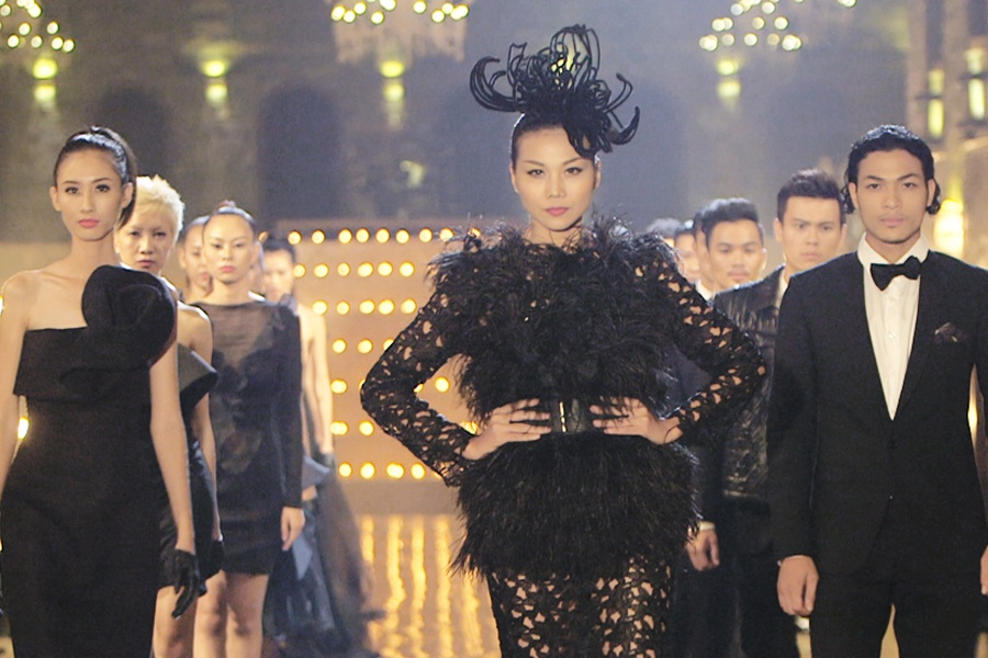 Hinh hieu hoanh trang cua Vietnam's Next Top Model hinh anh
