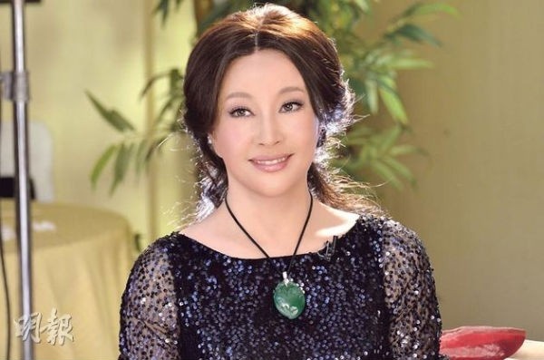 Luu Hieu Khanh tung lay trom do cua dong nghiep hinh anh