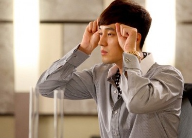 Khoanh khac dang yeu cua So Ji Sub trong 'Master's Sun' hinh anh