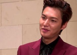 Lee Min Ho ly giai chuyen hay soi guong hinh anh