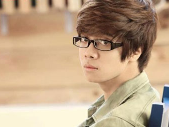 Bui Anh Tuan: 'Cho 500 ty, toi cung khong dien duoc' hinh anh