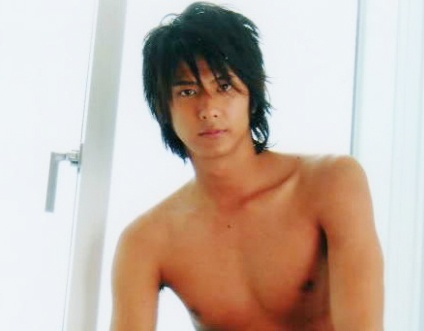 Dien vien 8X Nhat bi bat vi lam 'tu ong' hinh anh