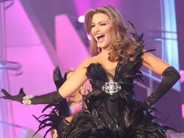 Nhung khoanh khac tuyet dep cua tan hoa hau Venezuela hinh anh