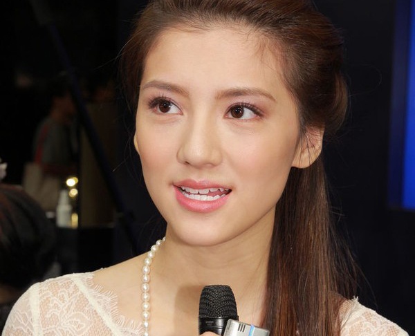 Bo 9X Lam Phong phu nhan don cam hinh anh