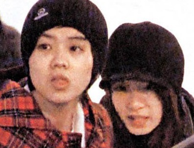 Hebe (S.H.E) gay xon xao khi song cung tro ly dong gioi hinh anh