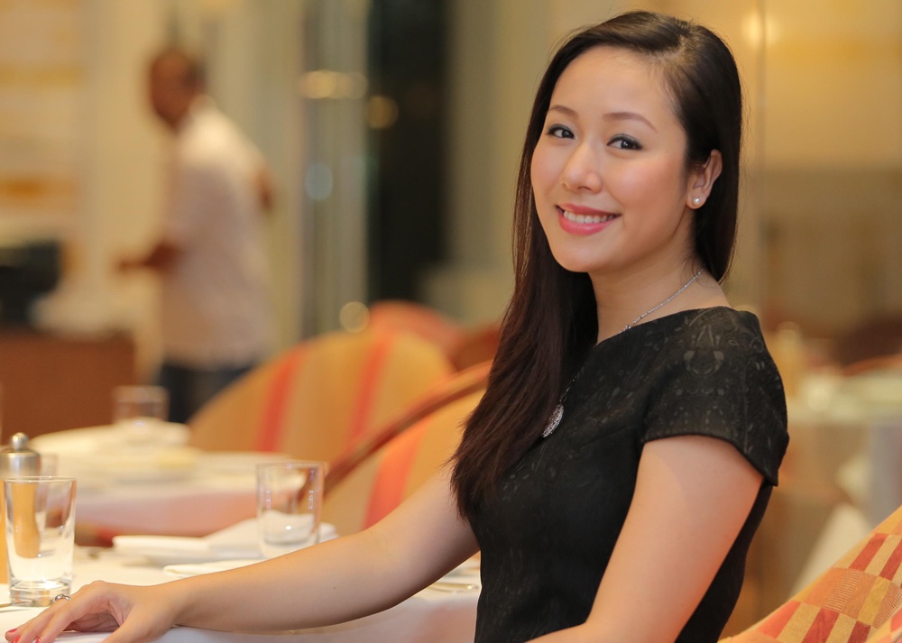 Hoa hau Ngo Phuong Lan thich thu voi am thuc Phap hinh anh