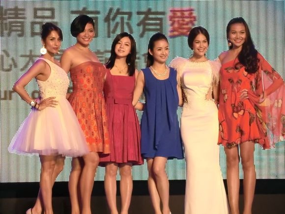 Thanh Hang noi bat ben dan my nhan xu Dai hinh anh