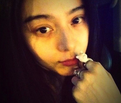 Lo dien ban trai tang Pham Bang Bang nhan kim cuong hinh anh