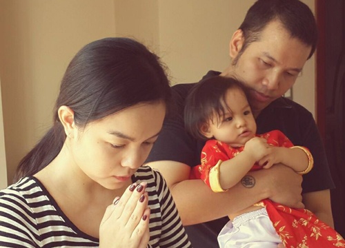 Vo chong Pham Quynh Anh mung thoi noi linh dinh cho con gai hinh anh