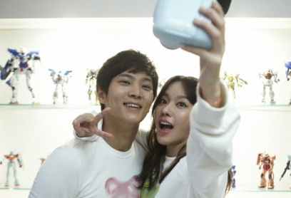 Joo Won quay lai hen ho voi... ke trom xinh dep hinh anh