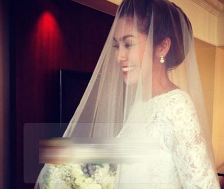 Tang Thanh Ha ky niem 1 nam ngay cuoi hinh anh