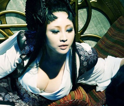 'Sieu vong 1' Lieu Nham vao vai ma van khoe nguc triet de hinh anh