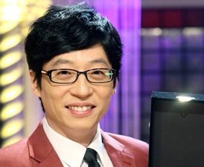 'MC quoc dan' Yoo Jae Suk bat ngo bi xe tai dam hinh anh