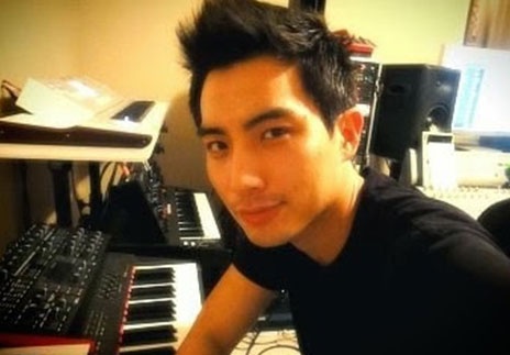 Kham pha doi ngu san xuat sieu dang cua nha SM hinh anh