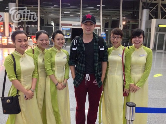 Sao nam 'Tan than dieu dai hiep' am tham den Da Nang hinh anh