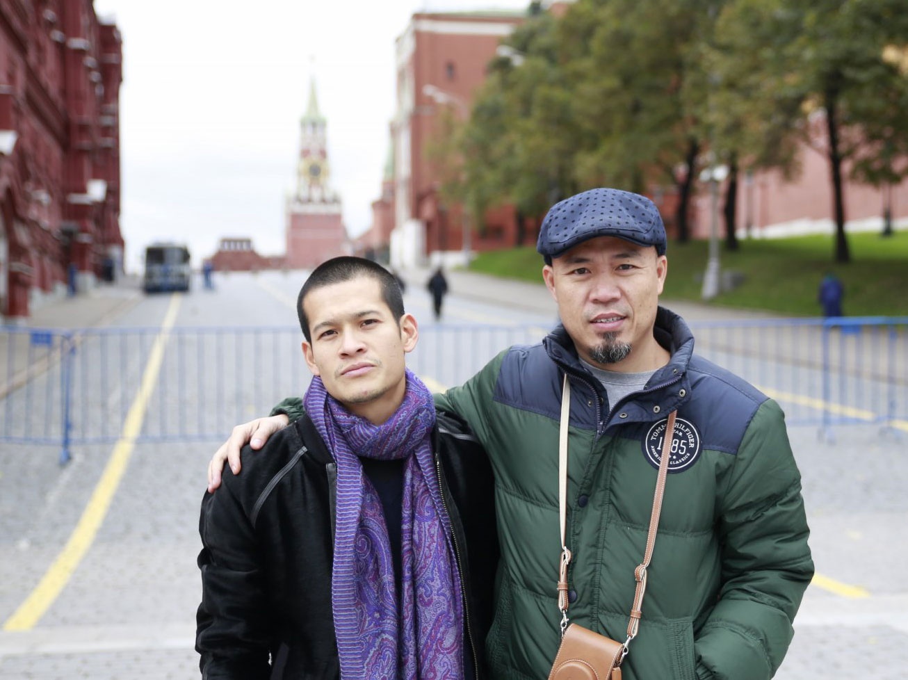 Huy Tuan - Viet Tu mang nhac Viet den Nga hinh anh