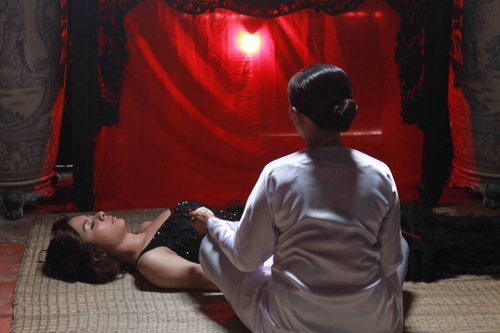 Nhung tin don kinh hoang chan dong showbiz Viet hinh anh