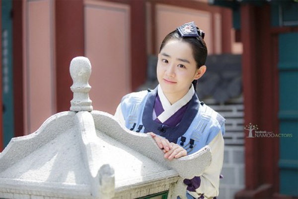 Moon Geun Young bi no hang ty dong tien cat-xe hinh anh