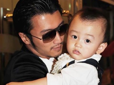 Ta Dinh Phong phu nhan tin don han gan voi Truong Ba Chi hinh anh