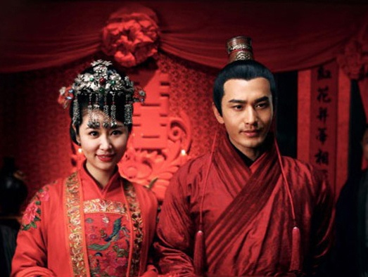 Nhung cap tan lang tan nuong dinh dam tren man anh hinh anh