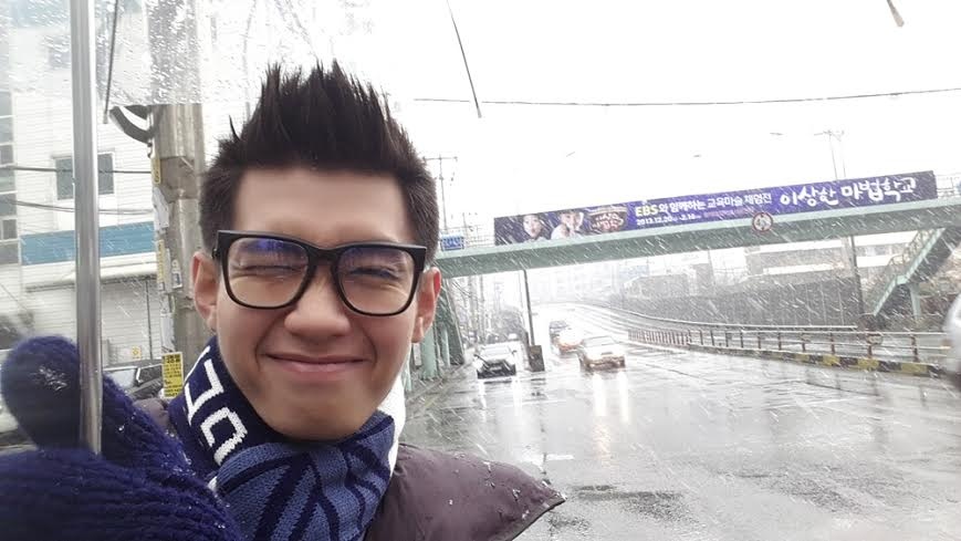 Quang Dang quay clip nhay tai Han Quoc hinh anh