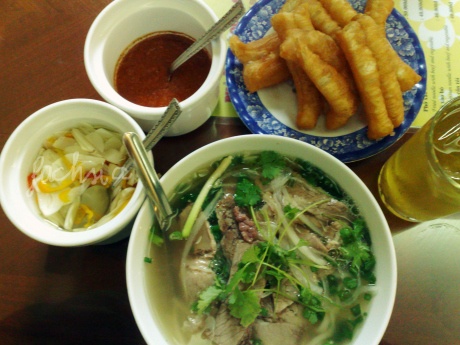 Phở bò Hà Nội. Ảnh: fuchsia511.wordpress.com