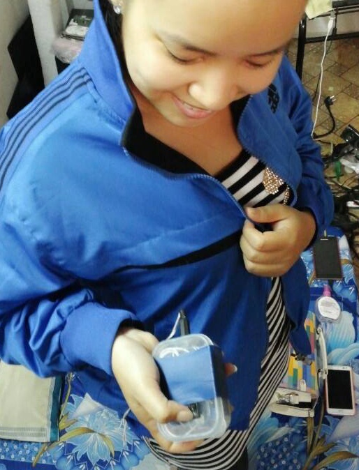 Phien ban ao chong nong gan quat sieu re cua doc gia Sai Gon hinh anh